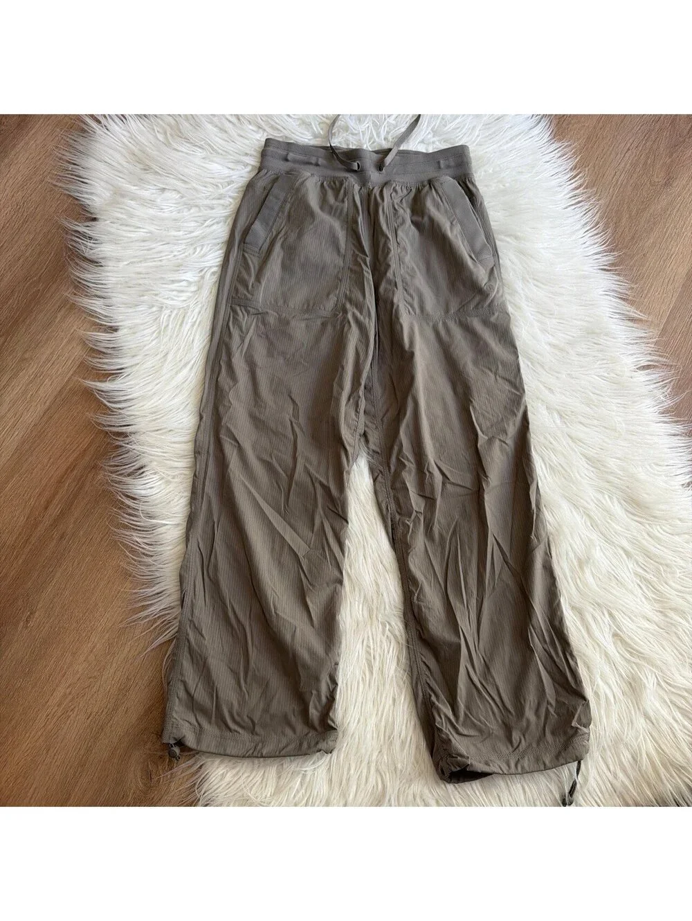 Lululemon Dance Studio Relaxed-Fit Mid-Rise Cropped Pant 25” size. XXS